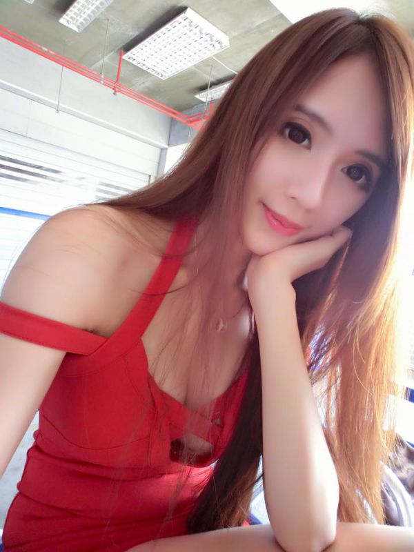 台湾正妹子涵Renee(翁子涵)自拍写真图片