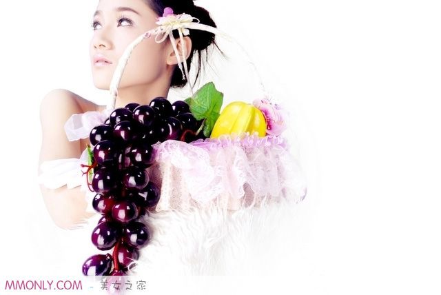 可爱时尚美女私房迷人写真