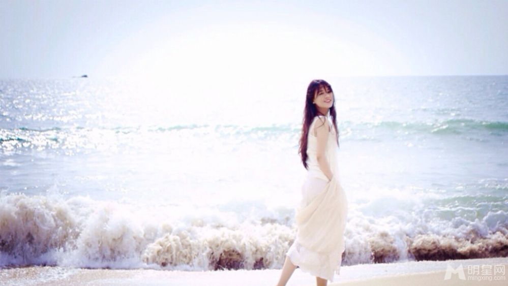 马思纯海边唯美写真图片