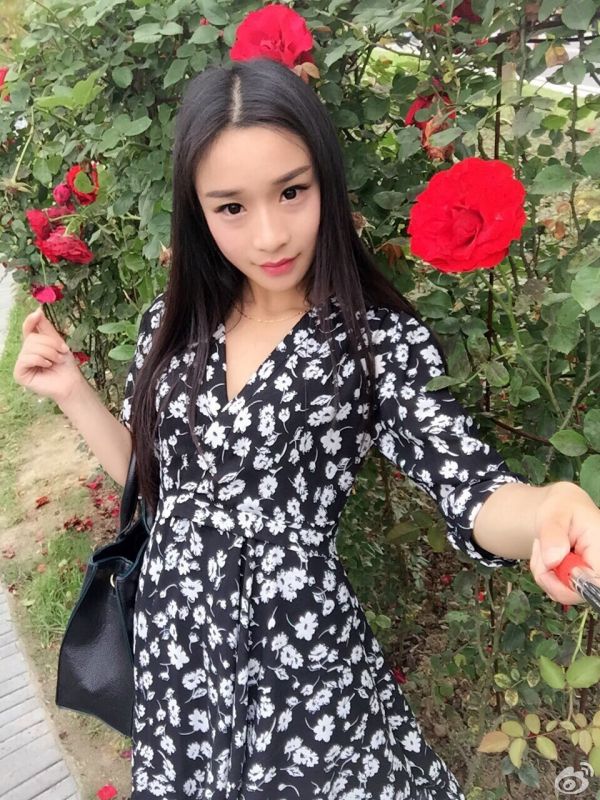 美女嫩模绮梦Cherish微博私拍写真