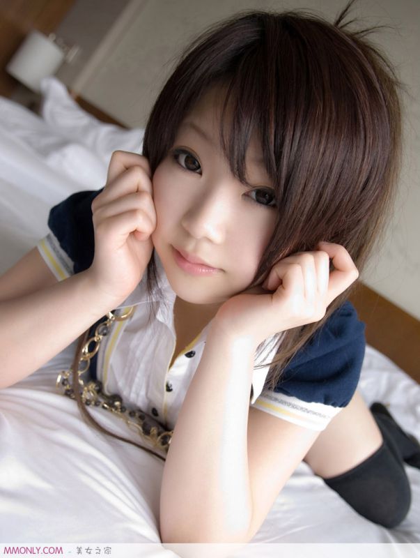 可爱丝袜美女私房迷人写真