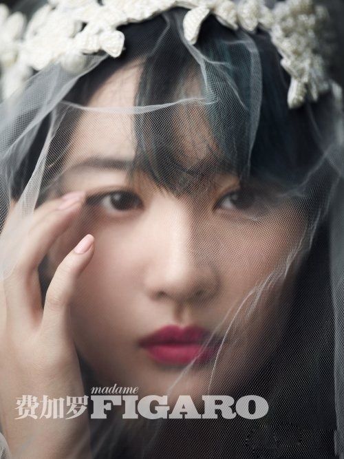 刘亦菲性感红唇迷人高清写真