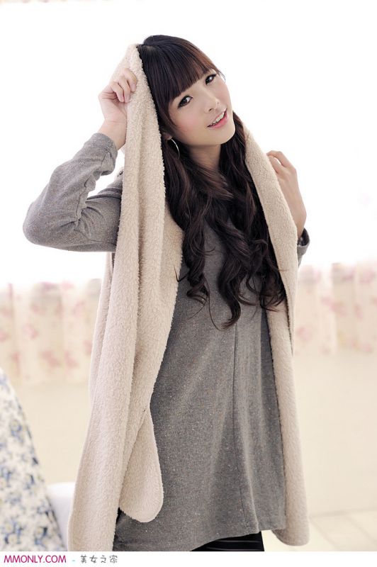 清纯长发美女私房高清写真