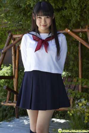 日本巨乳波霸相田あずさ床上诱人美照