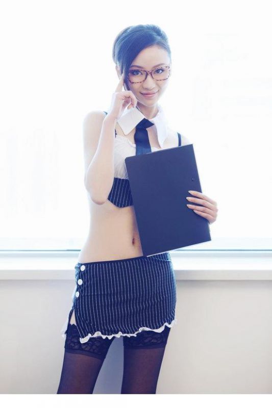 性感办公制服黑丝美女私房写真