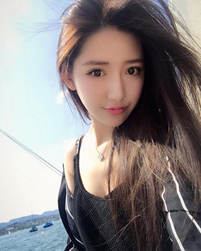 高颜值美女王雪儿Snowbaby美貌与身材的结合体