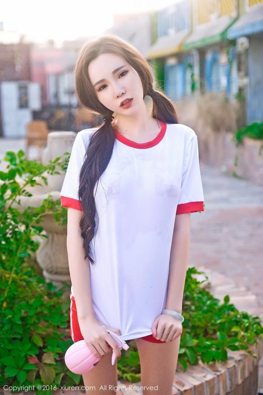 90后嫩模MM萌琪琪性感极致诱惑图片