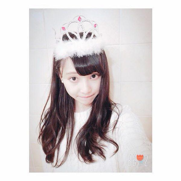 日本养眼美女山田爱奈户外清纯靓丽美照