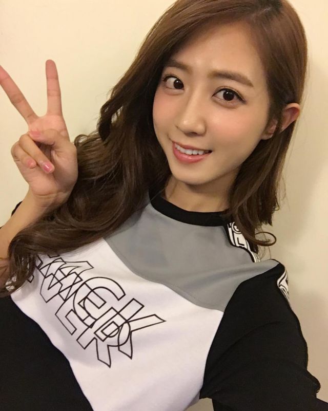 台湾美女模特洪诗涵私拍图片大全