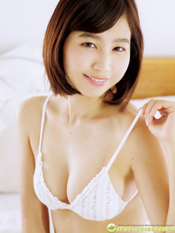 日本比基尼美女夏江g丰满身材诱惑图集