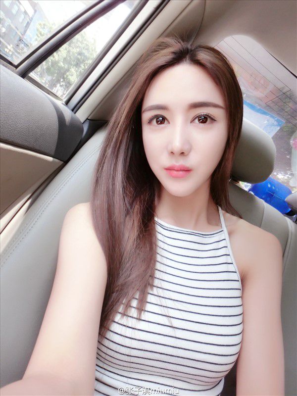 长发飘逸美女张子淇微博私拍美图照
