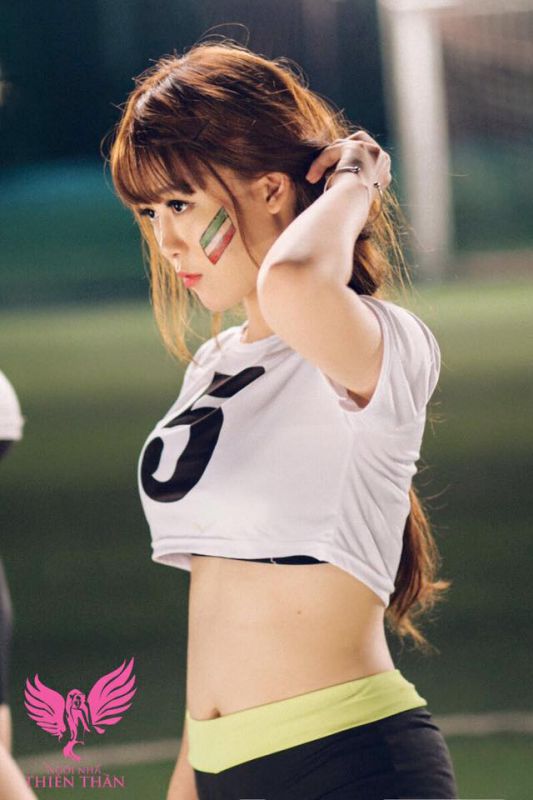 甜美型美女Kim Khanh唯美自拍图片