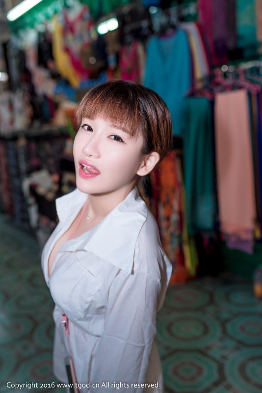 95后大波美女傲娇萌萌唯美私拍图片
