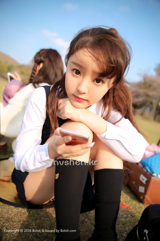 90后漂亮美眉柳侑绮清纯唯美图集