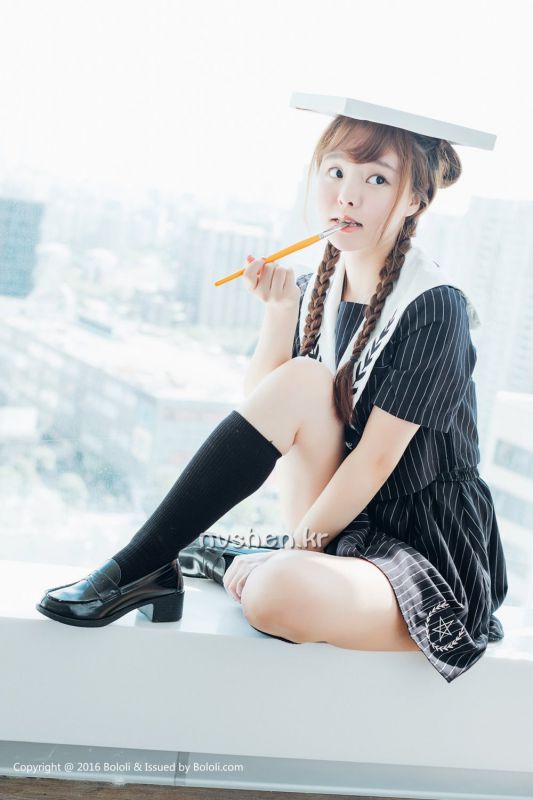 90后小美女柳侑绮清纯养眼写真图片