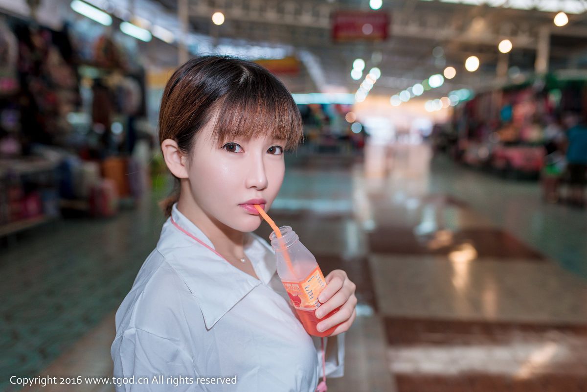 95后大波美女傲娇萌萌唯美私拍图片