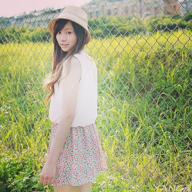 网络美女正妹张小洁高清养眼图片