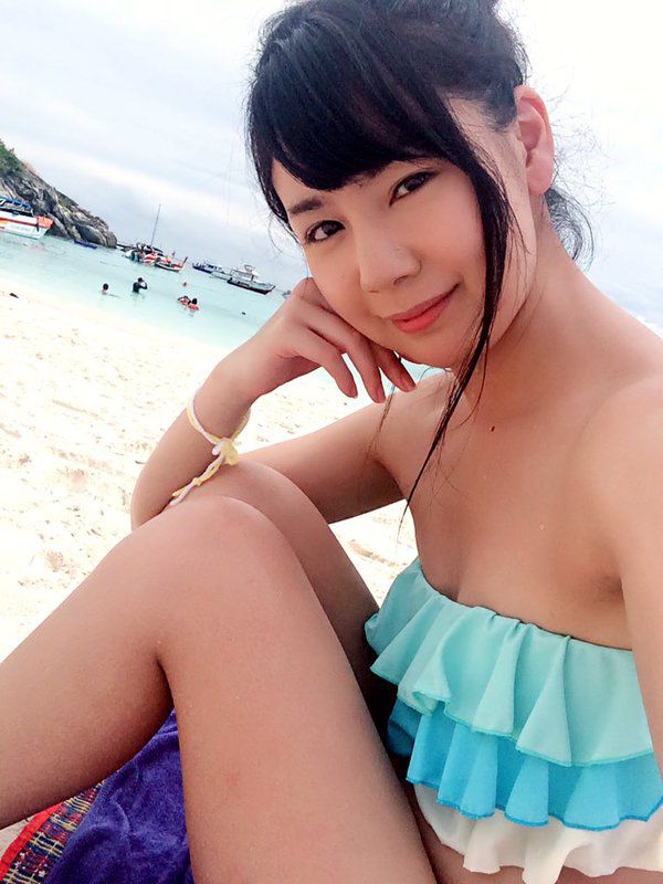 90后小美女今井蜜月私拍图片合辑