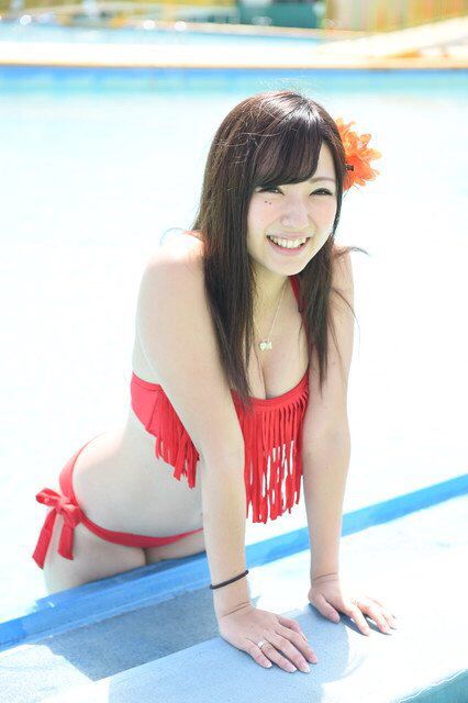 童颜巨乳美女柚月一叶性感私拍图集