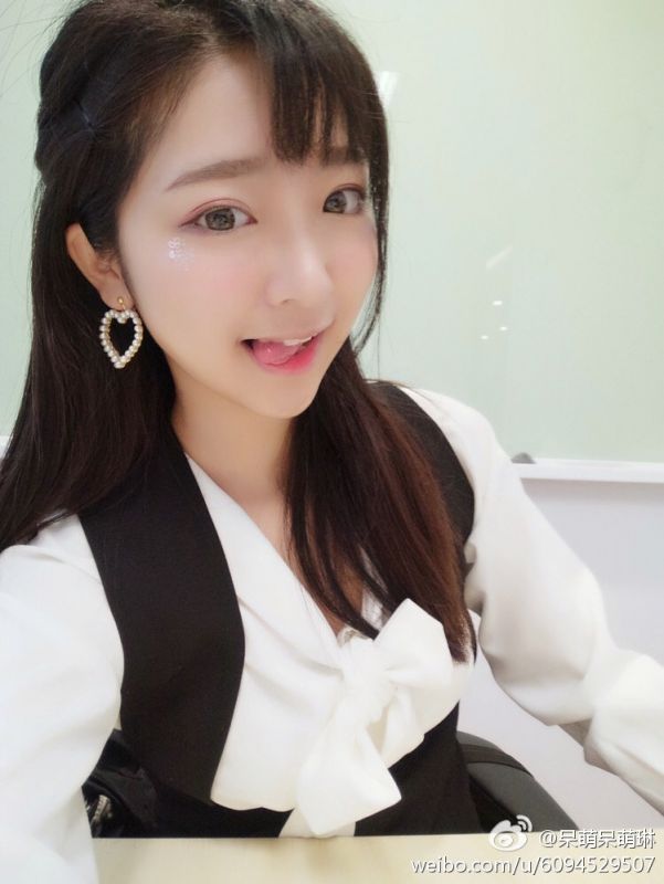 漂亮小美女汤嘉琳微博私拍写真图片