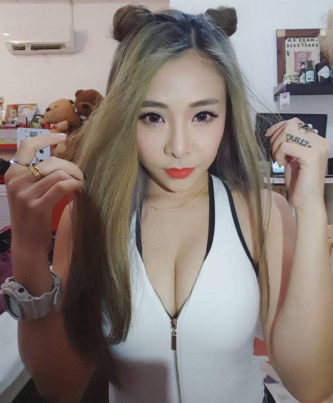 野性美女图片DJ AlexisG气质养眼写真