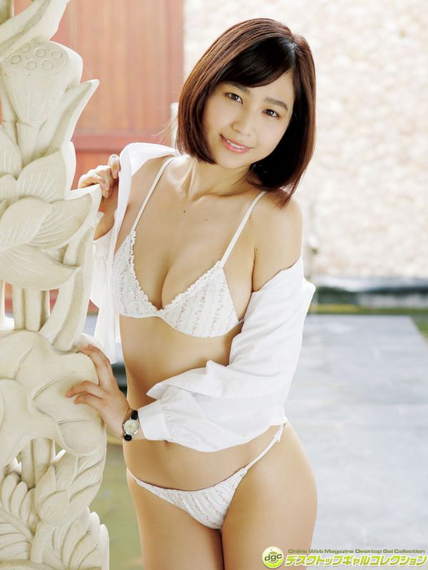 日本比基尼美女夏江g丰满身材诱惑图集