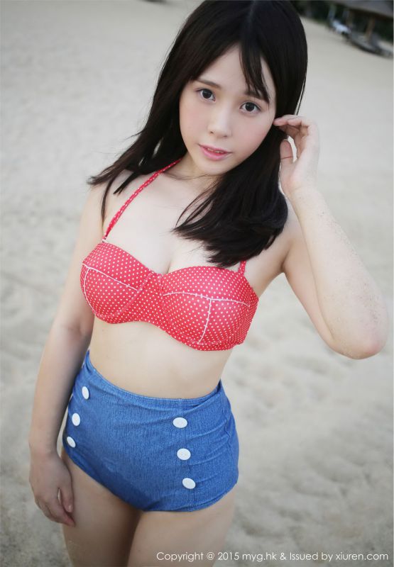 美媛馆泳装模特Evelyn艾莉泳池性感写真