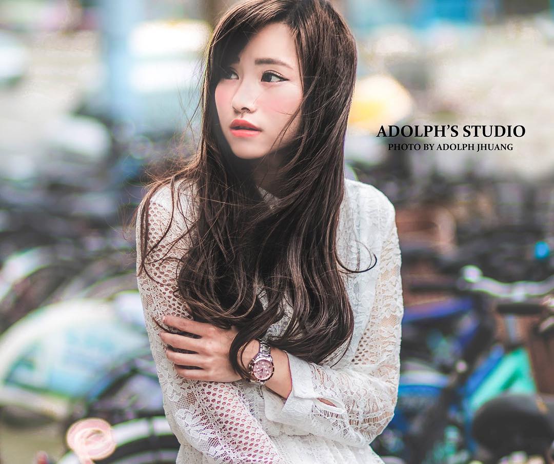 网络美女正妹张小洁高清养眼图片