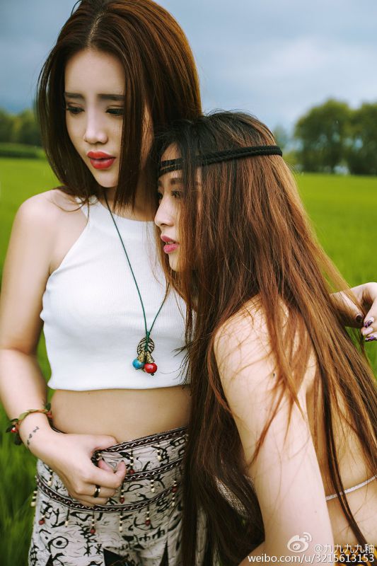 清秀美少女九釉微博私拍图片合辑
