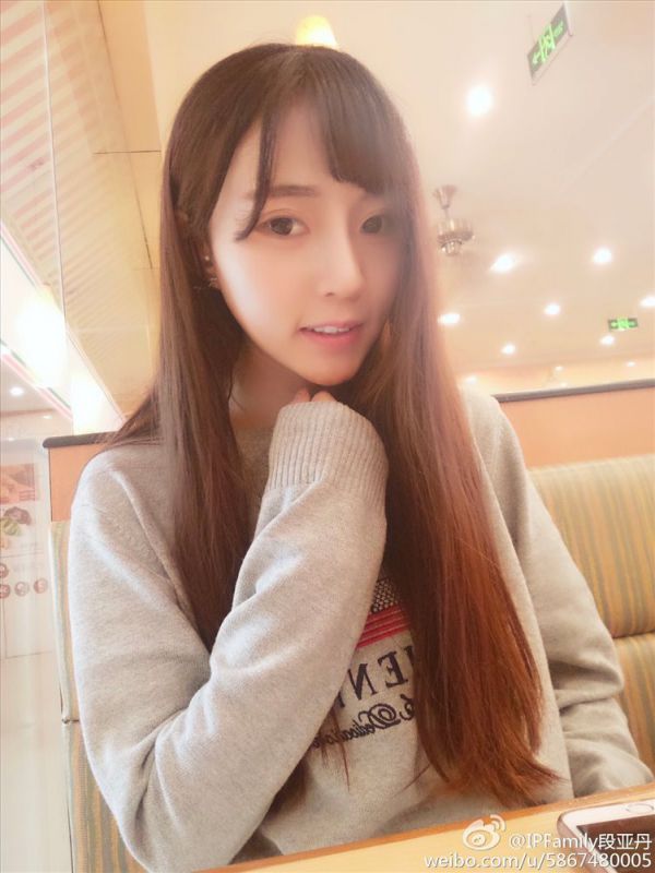 美少女图片段亚丹微博养眼美照合辑