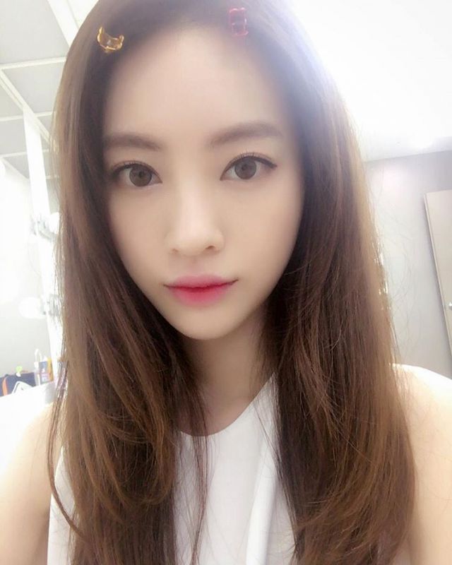 韩国瑜伽美女梁定原气质私拍图片