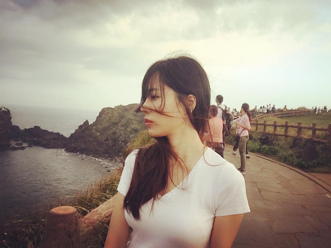 美女翻译权贞妍私拍美照图片合辑