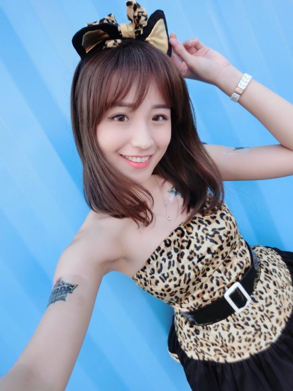 高清养眼美女Hebbe Cheng比基尼私拍图片