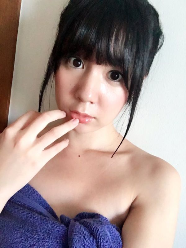 90后小美女今井蜜月私拍图片合辑