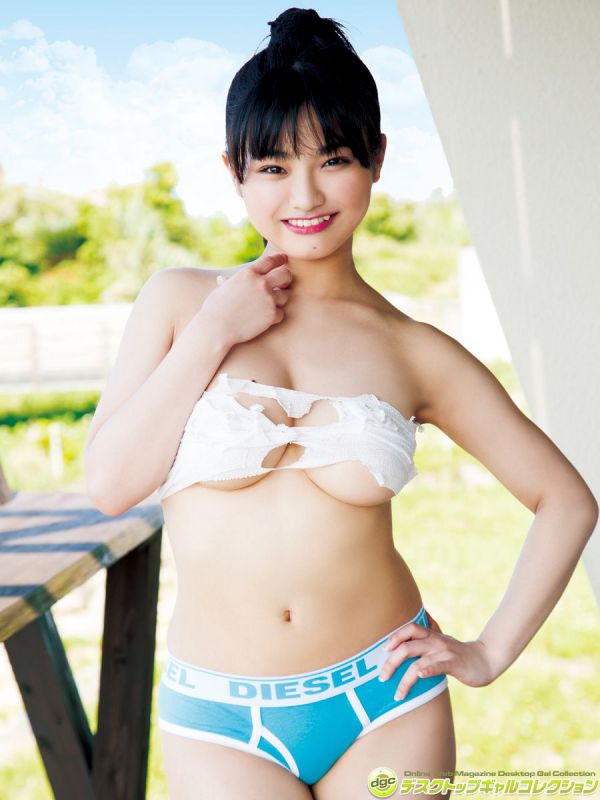 日本童颜巨乳美女片冈沙耶性感内衣秀图片