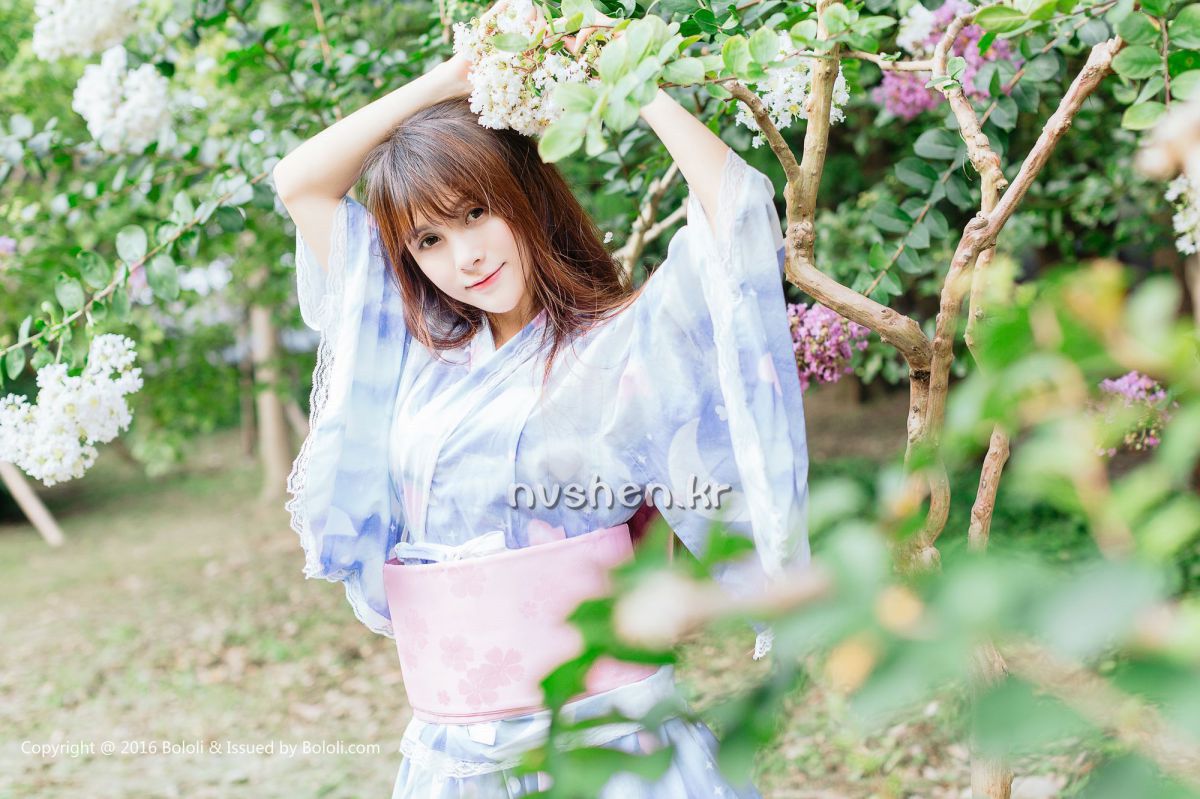 日系甜美美女夏美酱室外唯美图片