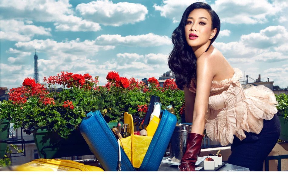 推女神Cheryl青树泳池清凉比基尼写真照