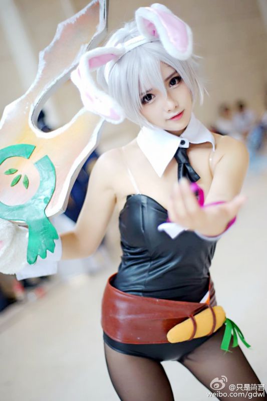 真人cos美女只是简言二次元Coser特集