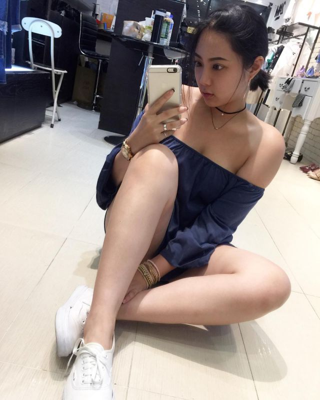台湾网络美女林v安Sophia私拍图片合辑