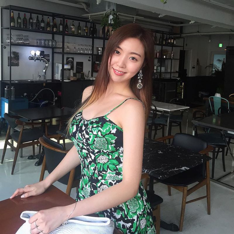 韩国美女模特曹世辉时尚私拍图片