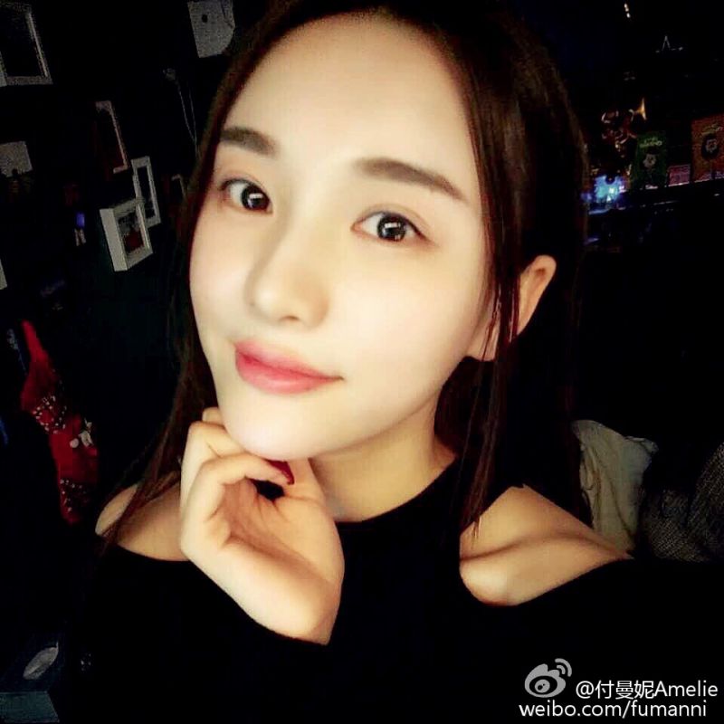 长腿高挑美女付曼妮微博私拍美图照