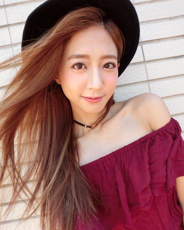 台湾美女模特洪诗涵私拍图片大全
