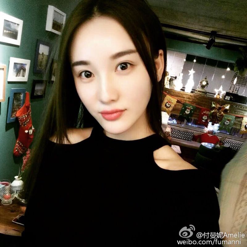 长腿高挑美女付曼妮微博私拍美图照