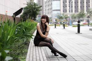 清纯美女校花Angel迷人外拍照