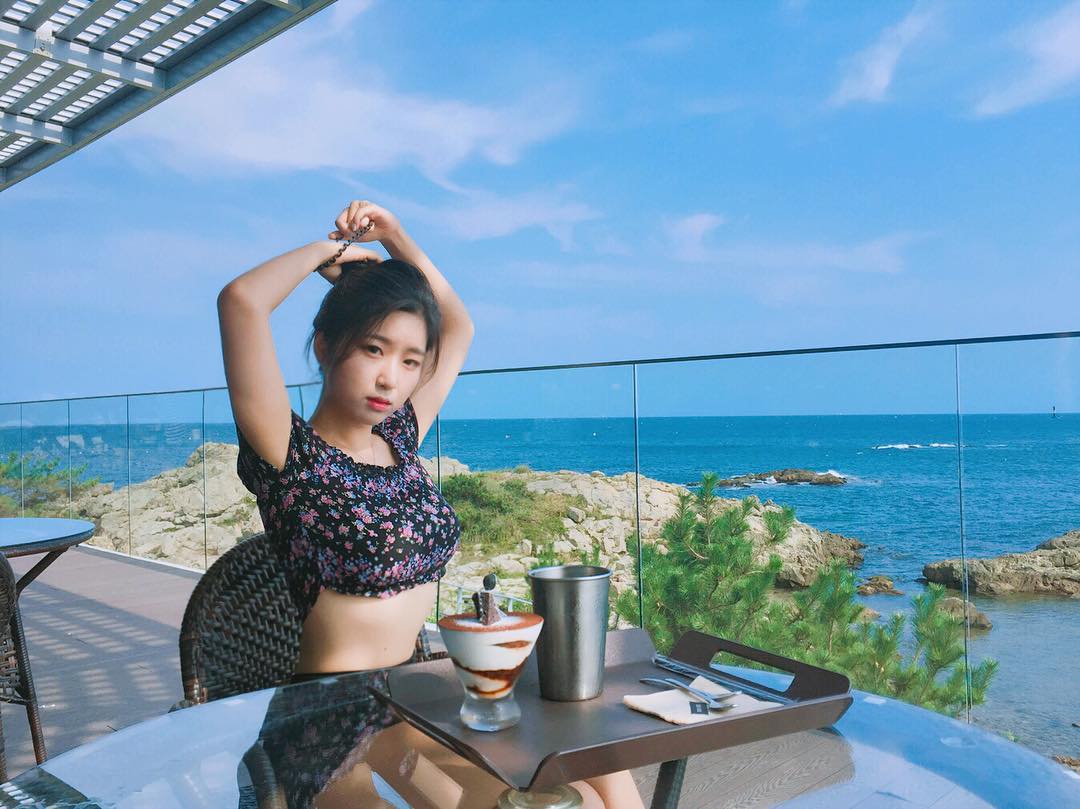 网络清新美女Mallangsunhwa私拍美照图片