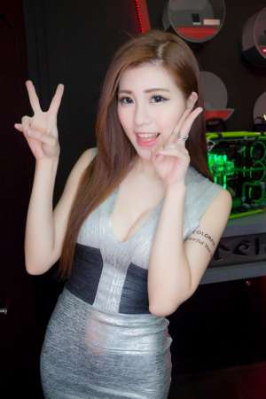 美女主持人芭乐公主薇薇儿私拍图片大全