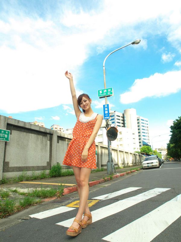 台湾短裙美女村村高清唯美写真