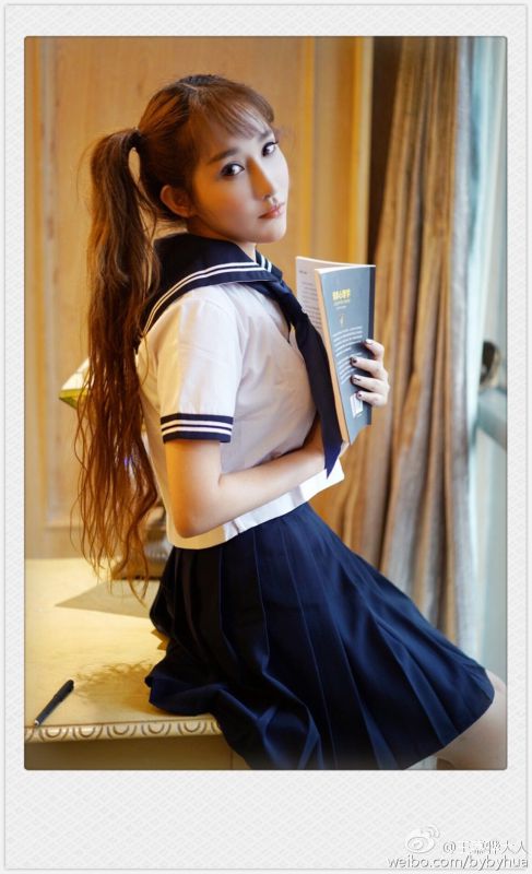 美女模特儿王慕骅微博迷人私房照