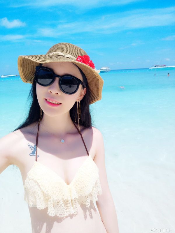 90后美女老板汤维嘉微博私拍美照图片