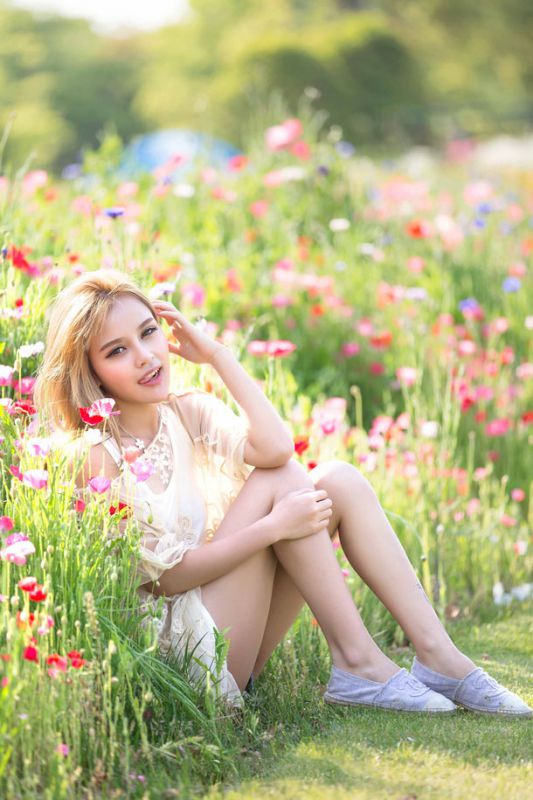 混血公主夏日唯美迷人外拍